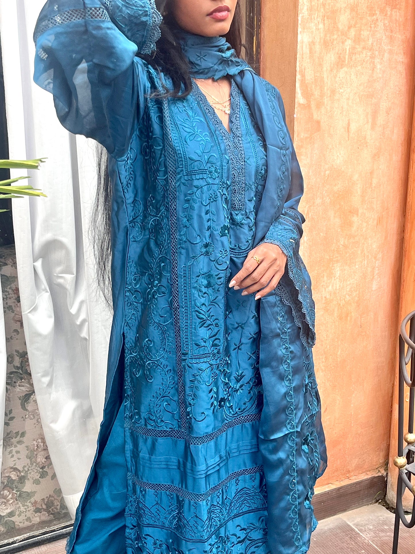 Luxury fits by BEGUM’S organza suit set✨🌙