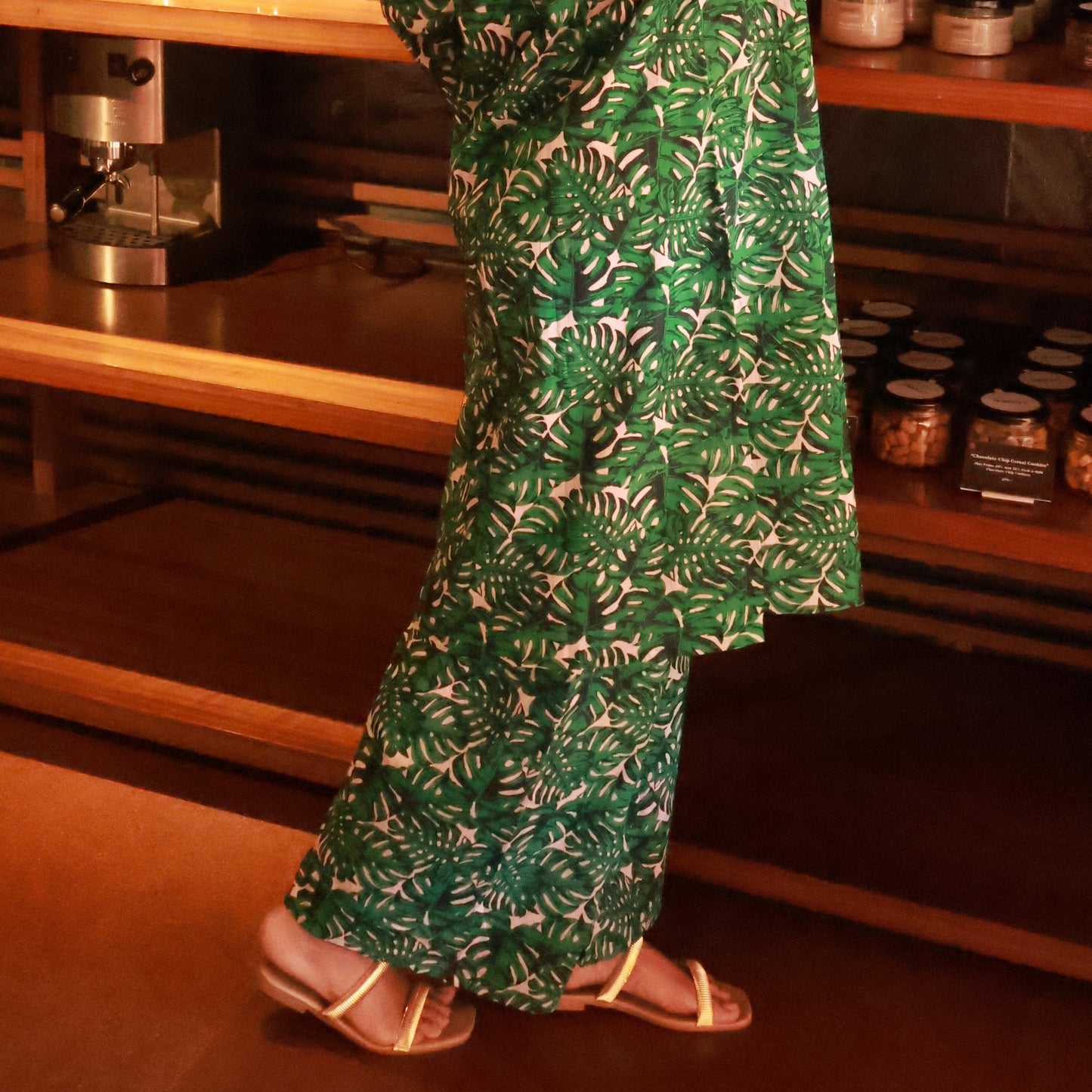 Candid moment in chic kurta palazzo set – weekday-ready look for independent women by BEGUM’S