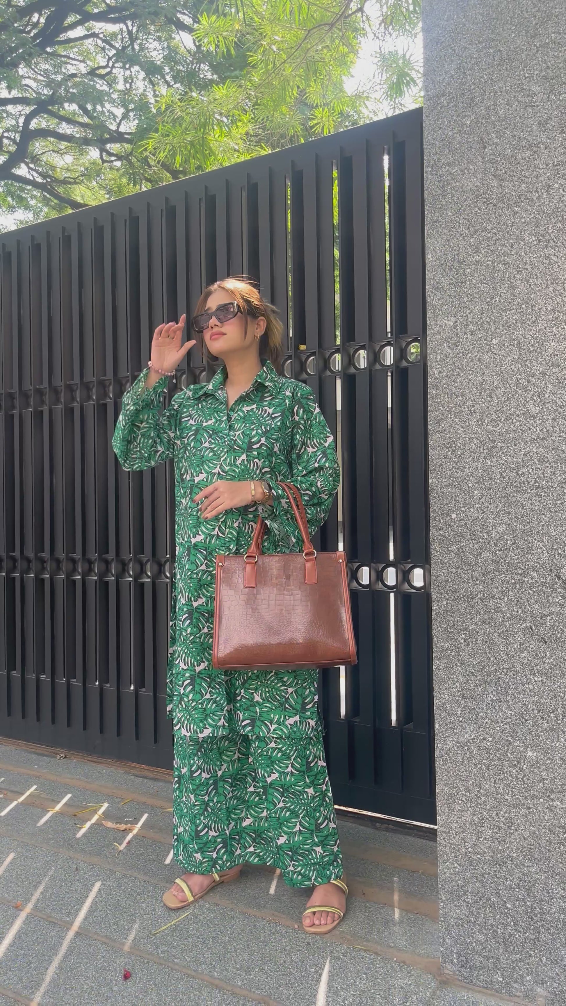 Watch the green tropical kurta-palazzo set in motion – styled for chic, independent women by BEGUM’S. Ideal for office, brunch or travel looks.
